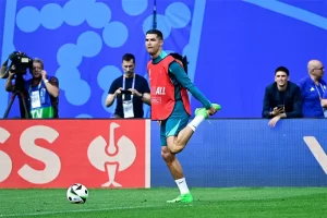 EURO 2024 có thể là giải đấu lớn cuối cùng của Ronaldo. Khán giả hồi hộp chờ anh được thi đấu ngay ở trận ra quân